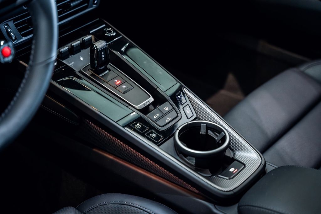 Porsche 992 2025