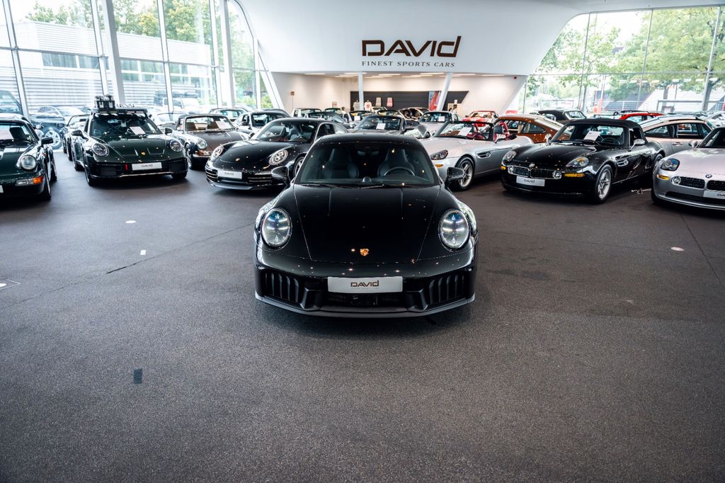 Porsche 992 2025