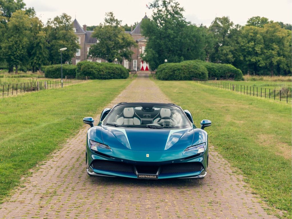 Ferrari SF90 2023