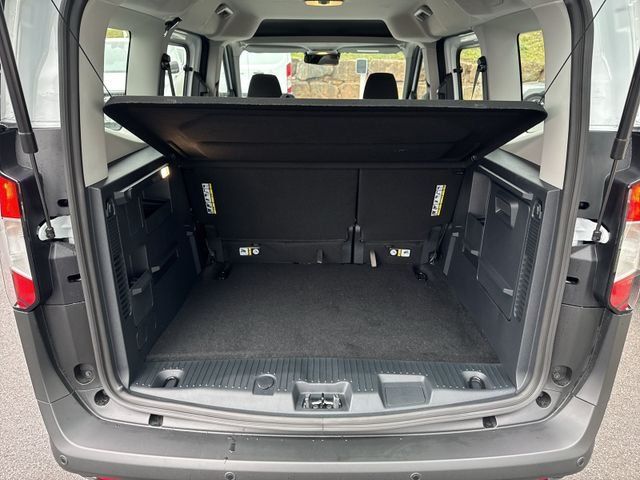 Ford Tourneo Courier 2025