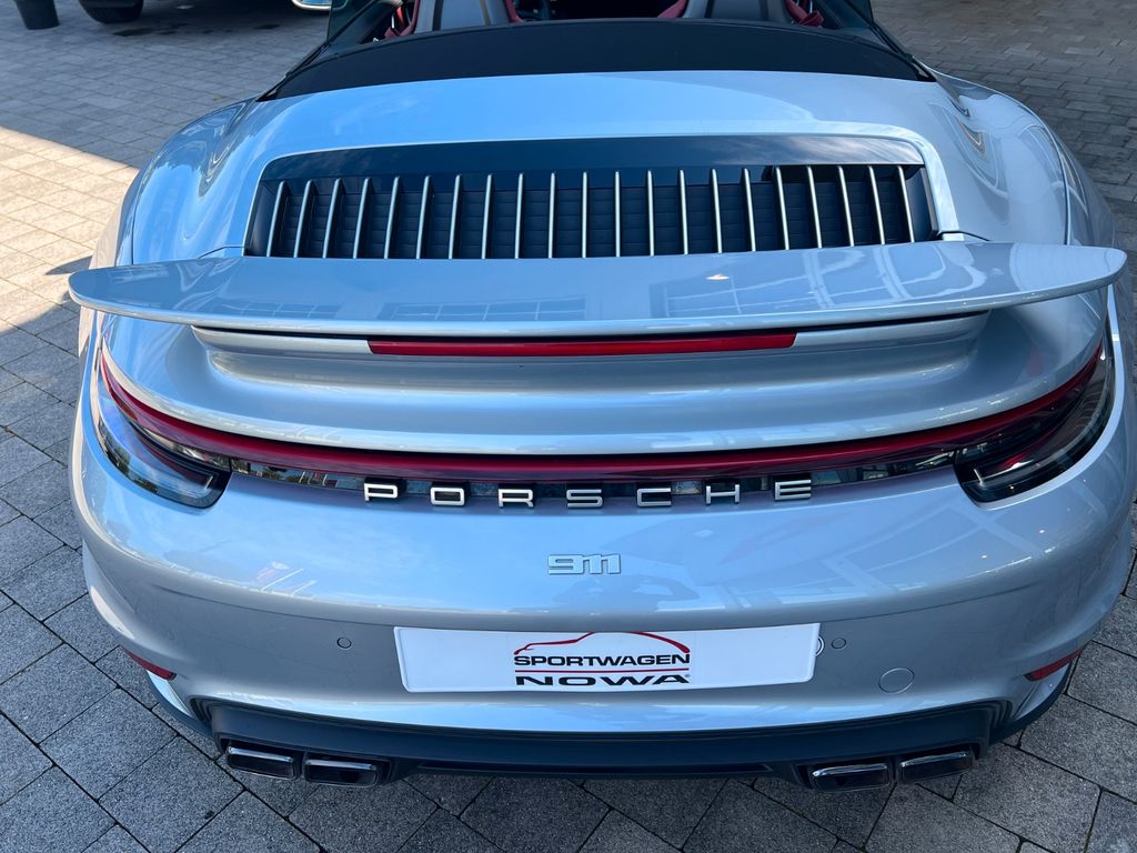 Porsche 992 2021
