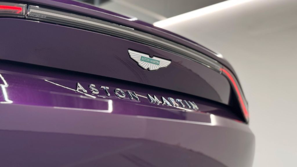 Aston Martin V8 Vantage