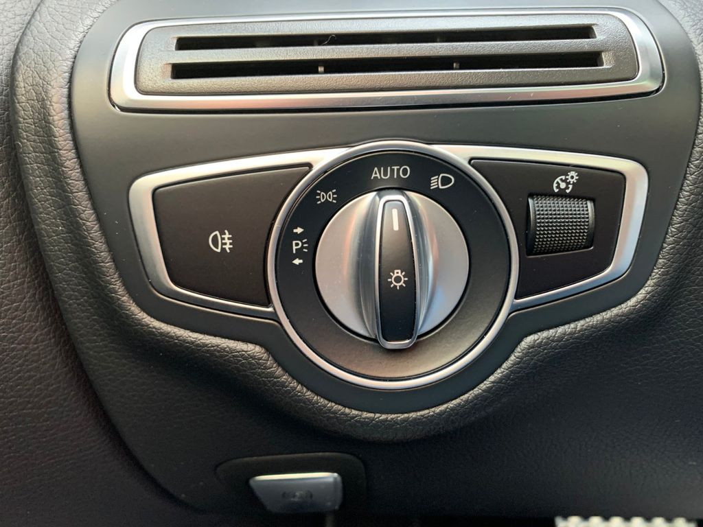 Mercedes-Benz C 300 2019