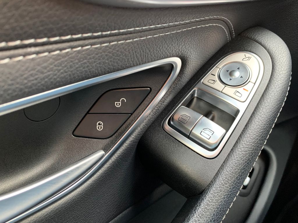 Mercedes-Benz C 300 2019