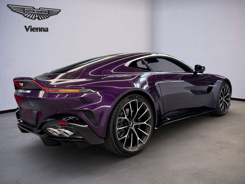 Aston Martin V8 Vantage
