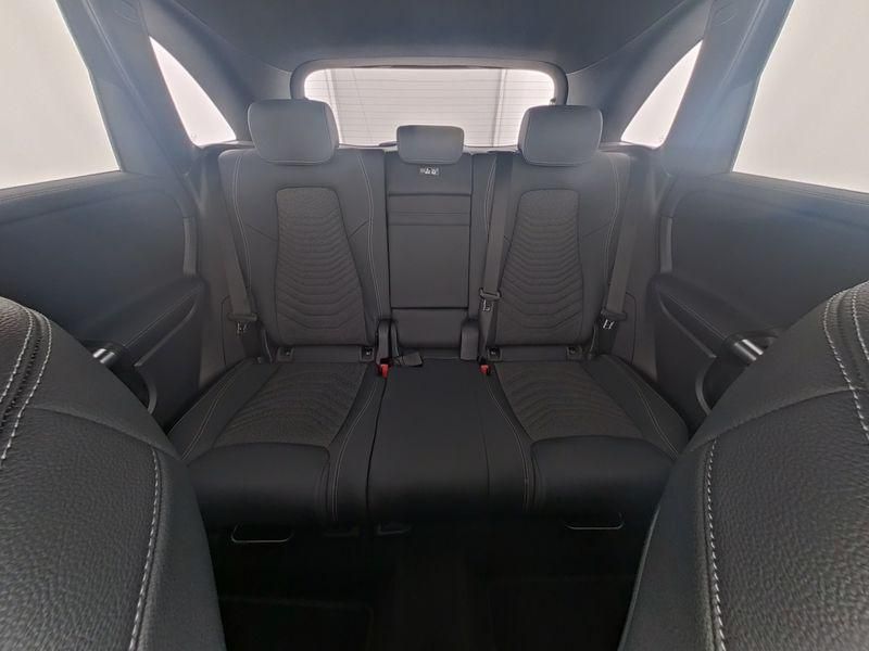 Mercedes-Benz B 200 2024