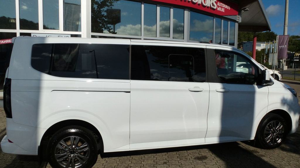 Ford Tourneo Custom 2025