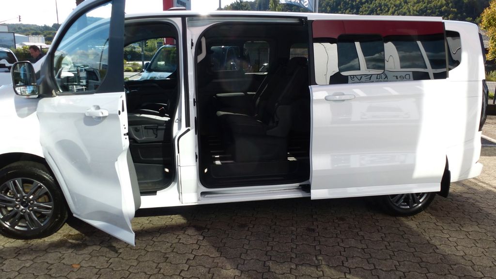 Ford Tourneo Custom 2025