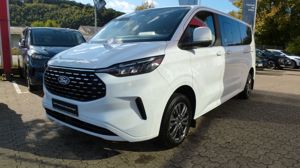Ford Tourneo Custom 2025