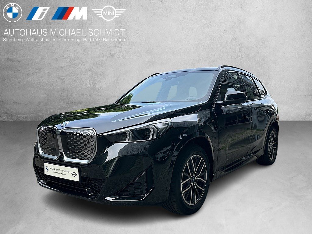 BMW iX1 2025