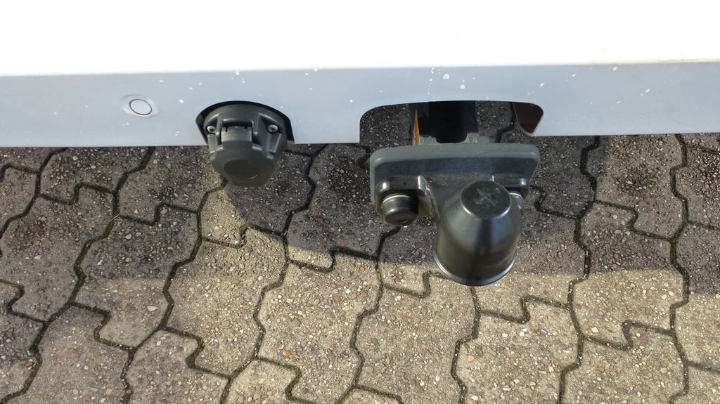 Ford Tourneo Custom 2025