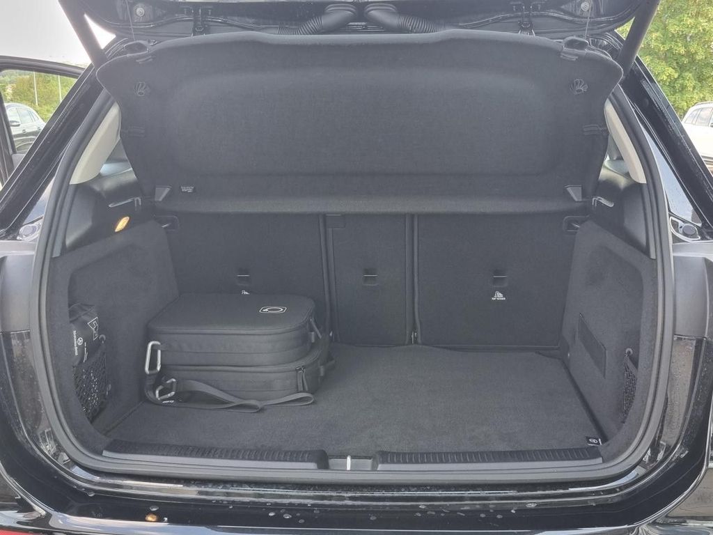 Mercedes-Benz B 250 2023