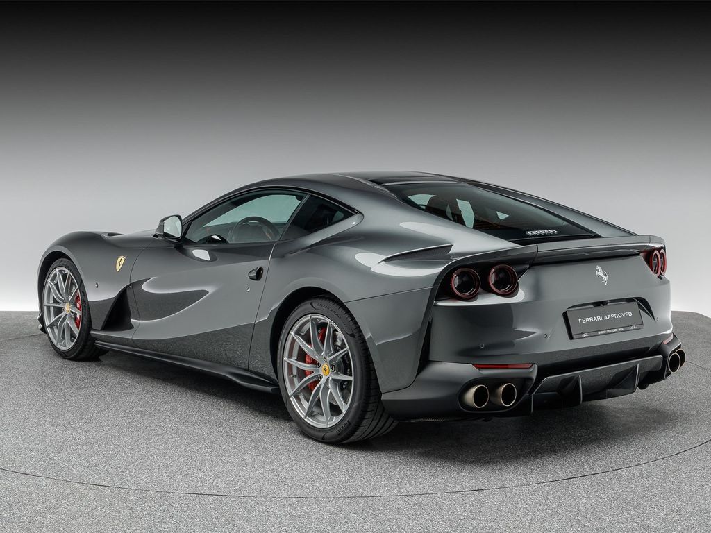 Ferrari 812 2018