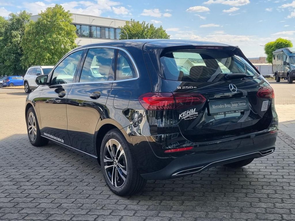 Mercedes-Benz B 250 2023