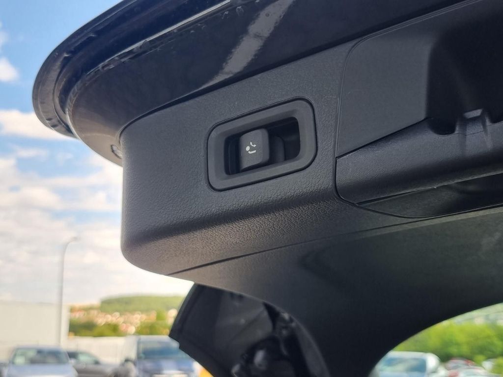 Mercedes-Benz B 250 2023