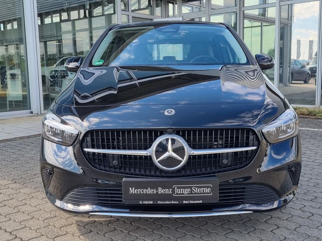 Mercedes-Benz B 250 2023