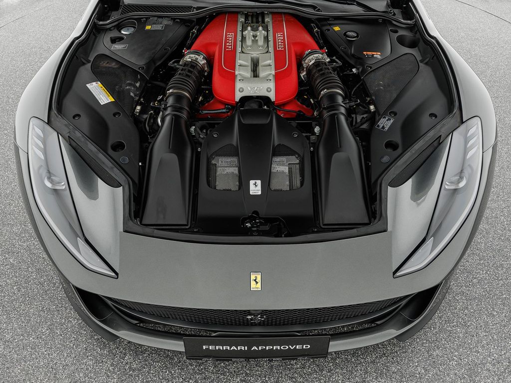 Ferrari 812 2018