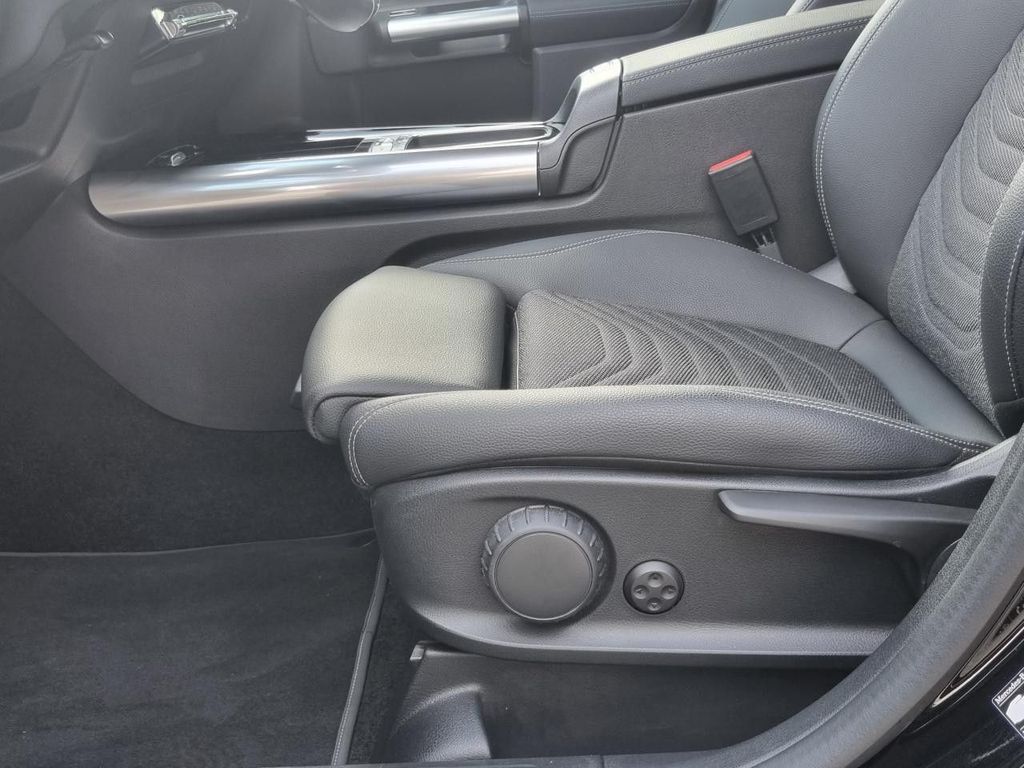 Mercedes-Benz B 250 2023