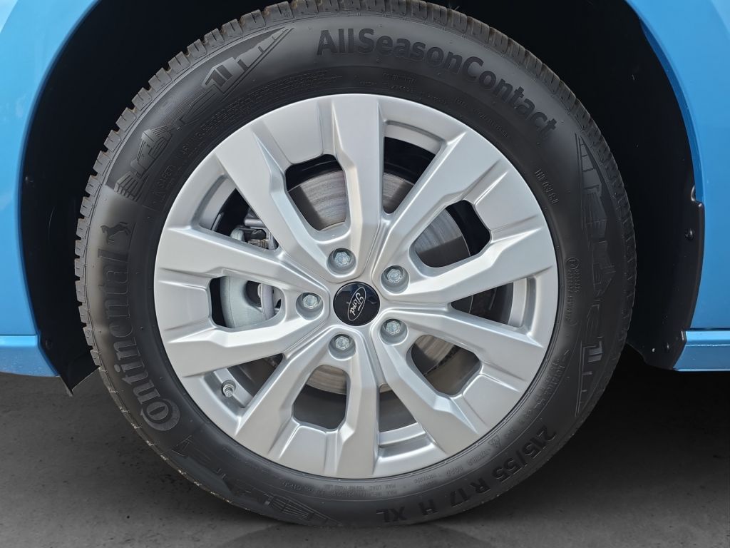 Ford Grand Tourneo