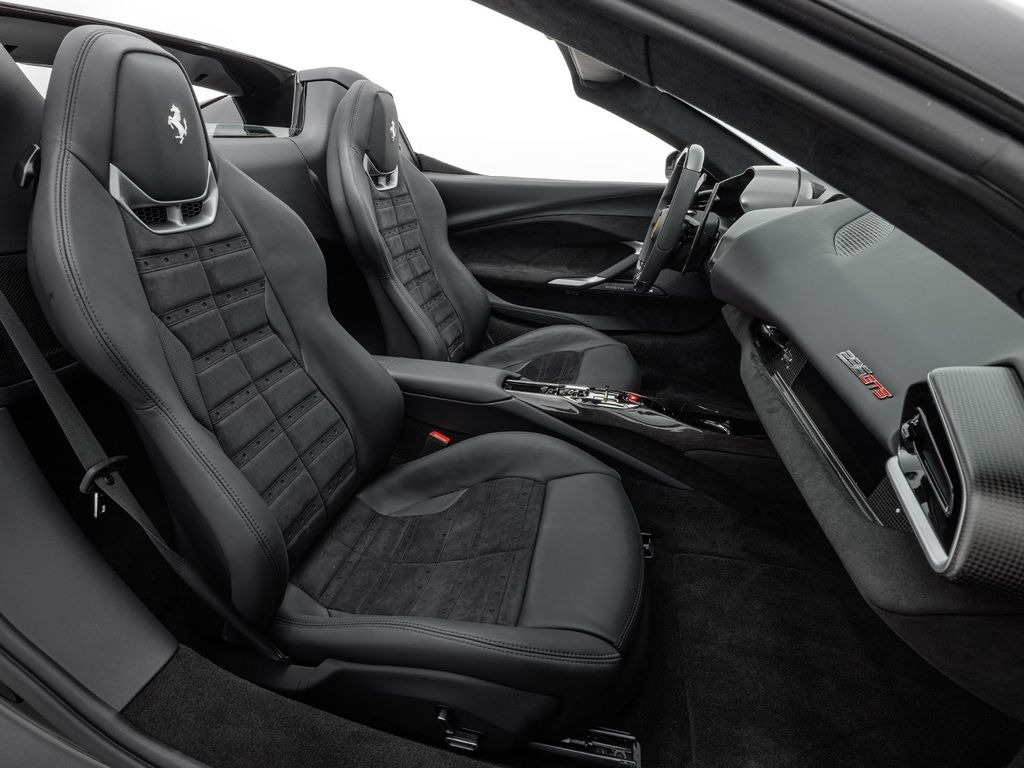 Ferrari 296 GTS 2023