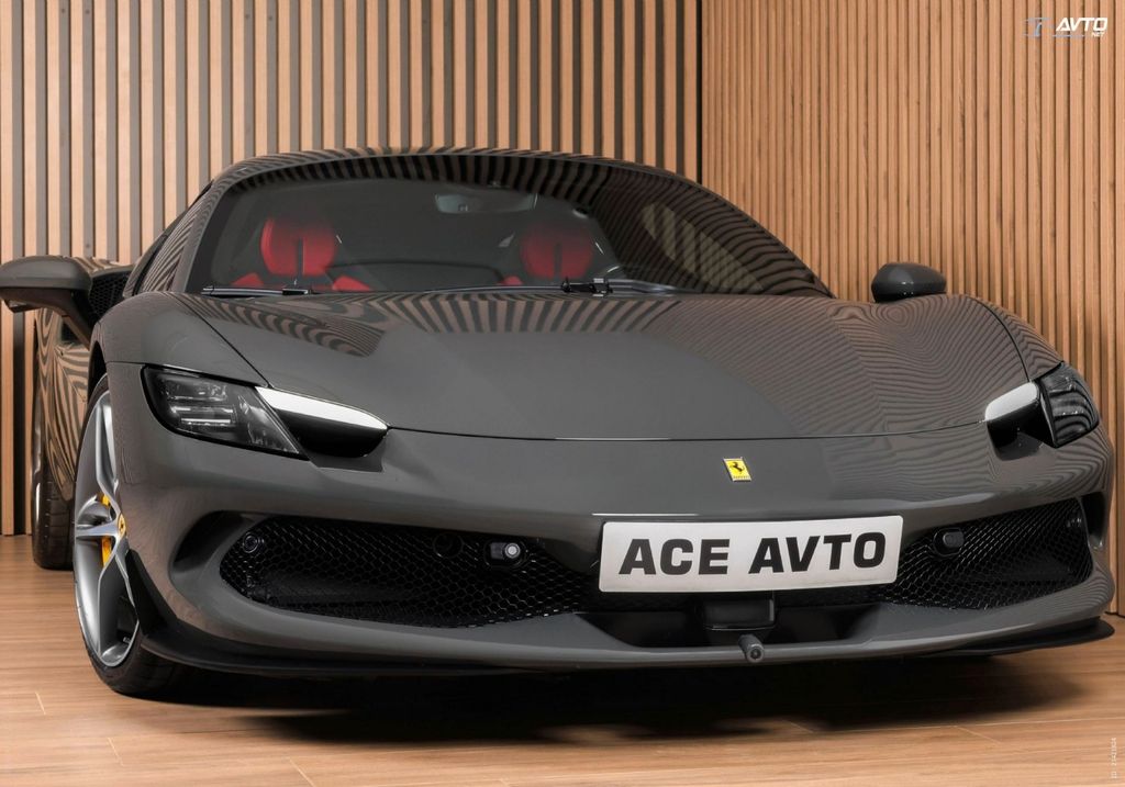 Ferrari 296 GTS 2025