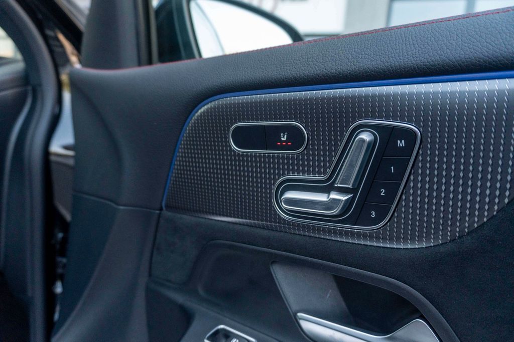 Mercedes-Benz EQA 2023