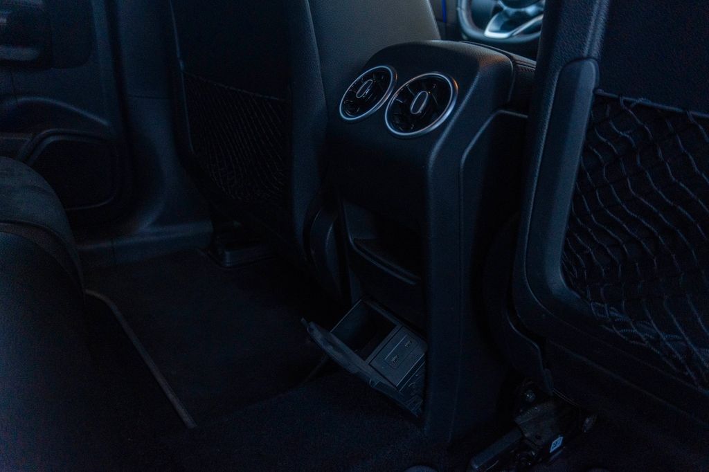 Mercedes-Benz EQA 2023