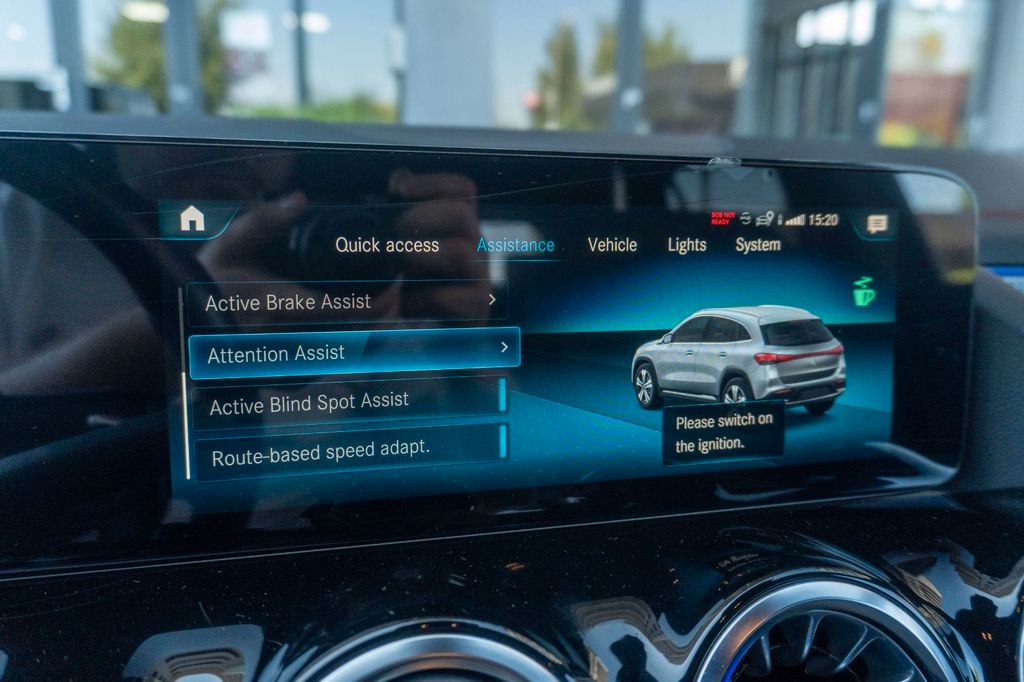 Mercedes-Benz EQA 2023