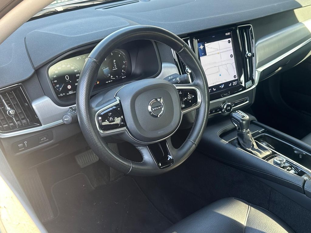 Volvo S90 2019