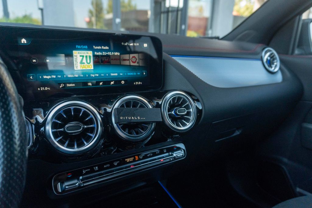 Mercedes-Benz EQA 2023