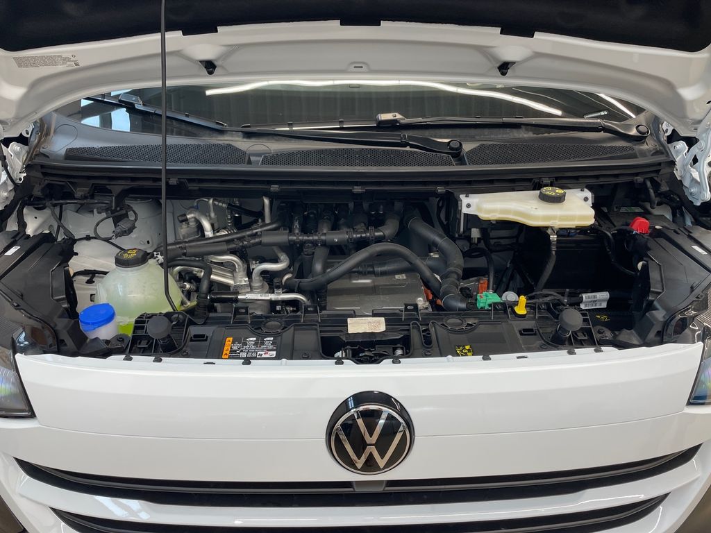 Volkswagen T7 Caravelle