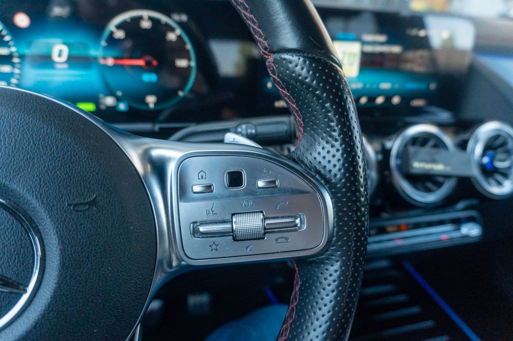 Mercedes-Benz EQA 2023