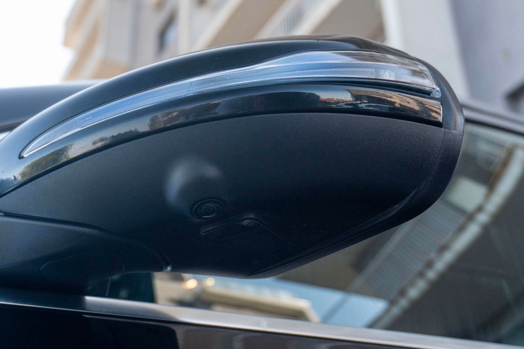 Mercedes-Benz EQA 2023