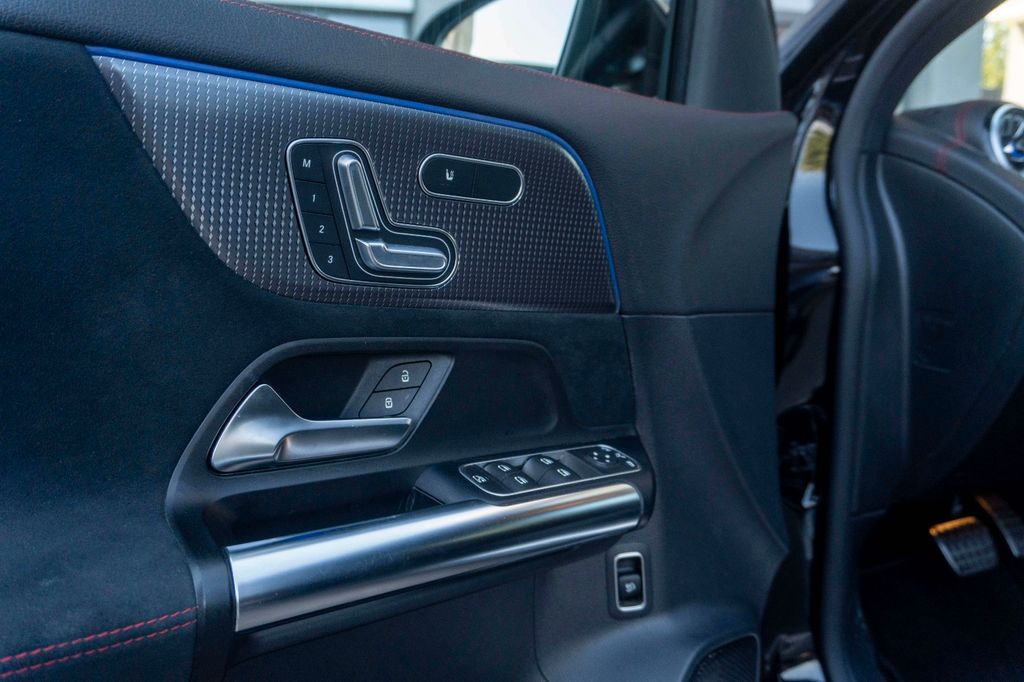 Mercedes-Benz EQA 2023