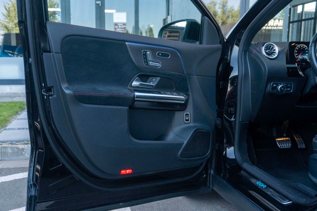 Mercedes-Benz EQA 2023