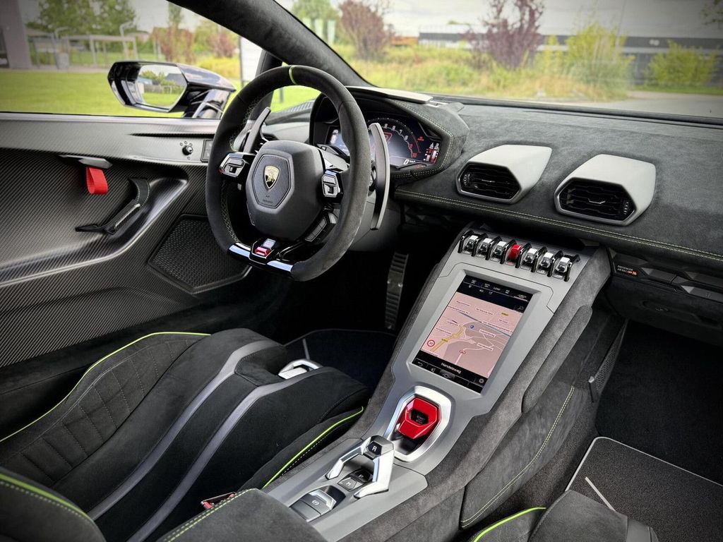 Lamborghini Huracán 2023