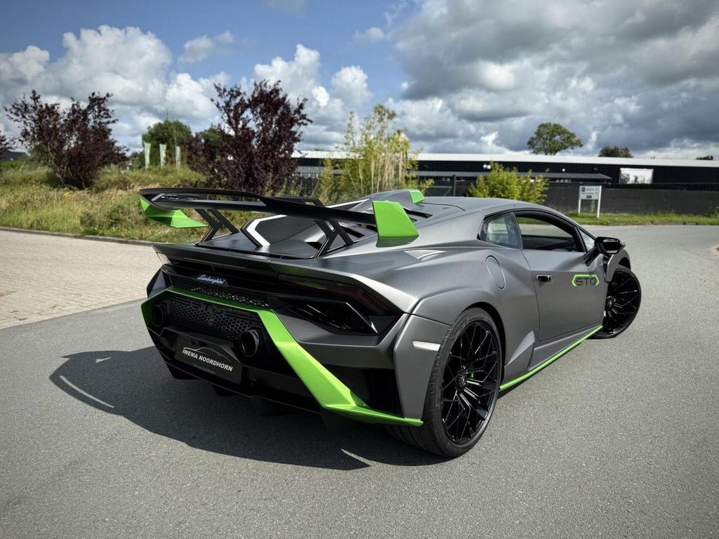 Lamborghini Huracán 2023