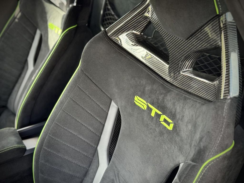 Lamborghini Huracán 2023