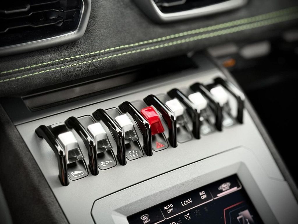 Lamborghini Huracán 2023