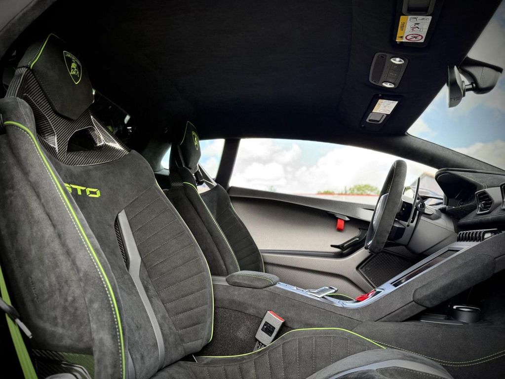 Lamborghini Huracán 2023