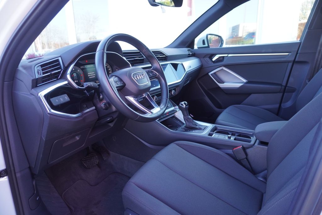 Audi Q3 2021