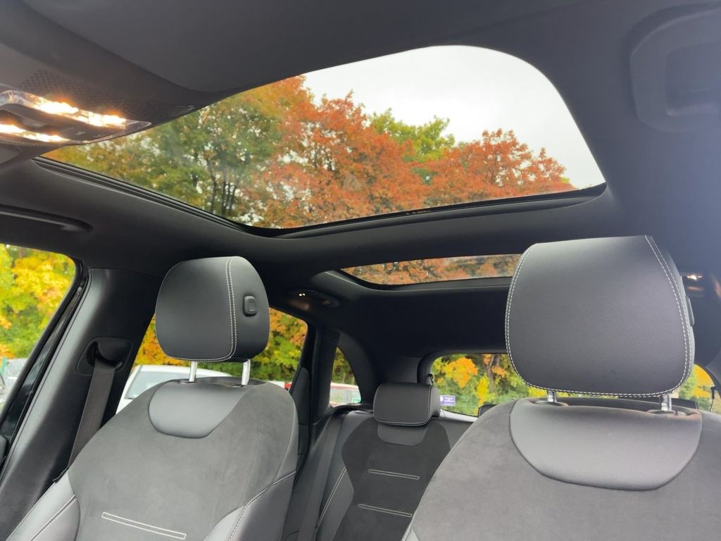 Mercedes-Benz B 250 2022