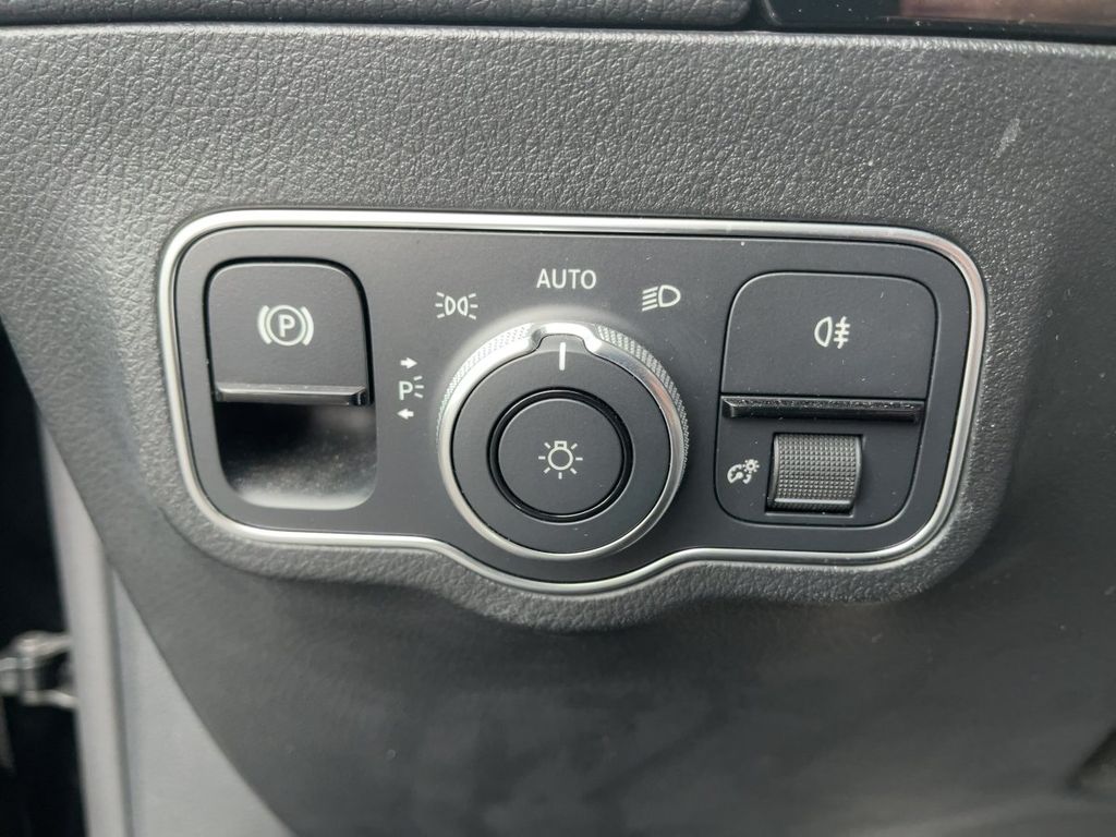 Mercedes-Benz B 250 2022