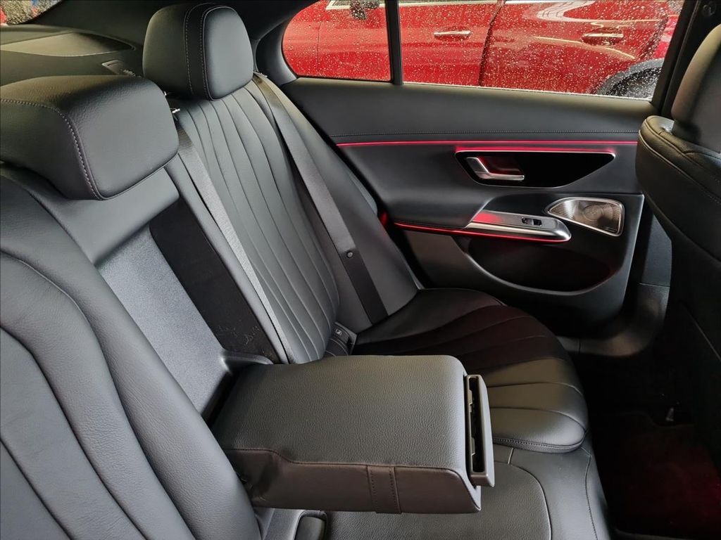 Mercedes-Benz E 220 2024