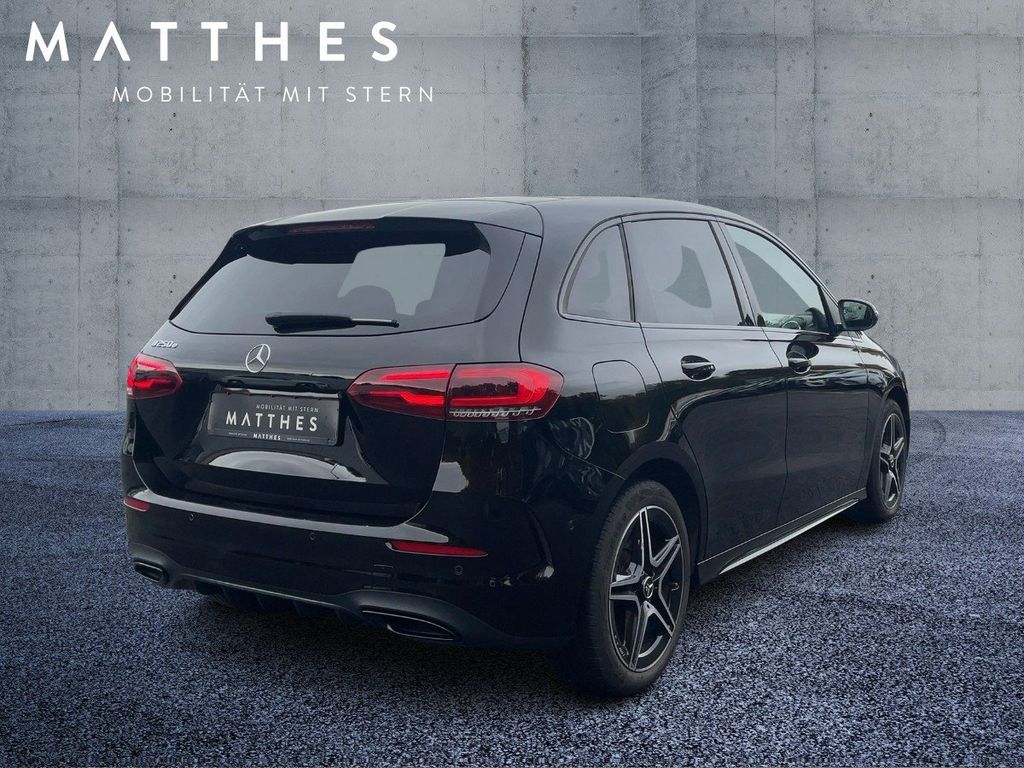 Mercedes-Benz B 250 2022