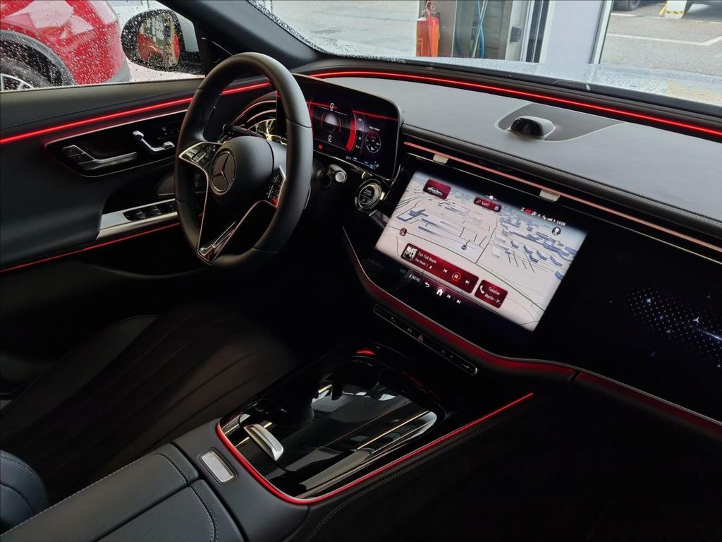 Mercedes-Benz E 220 2024