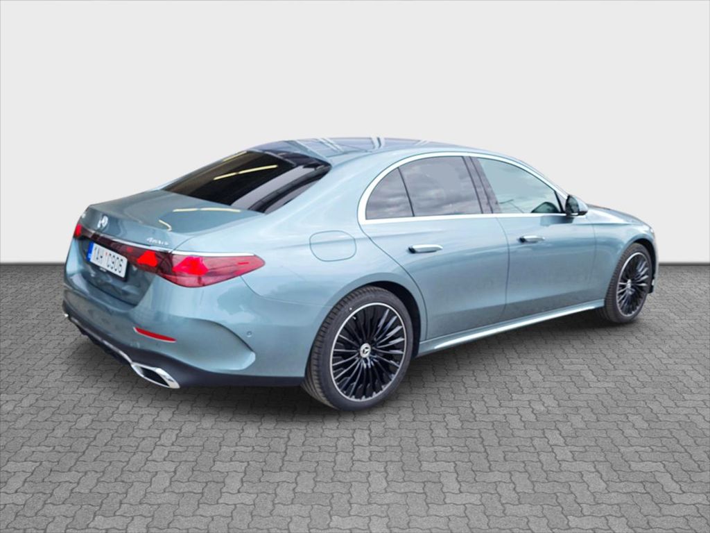 Mercedes-Benz E 220 2024