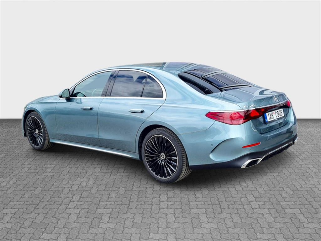 Mercedes-Benz E 220 2024