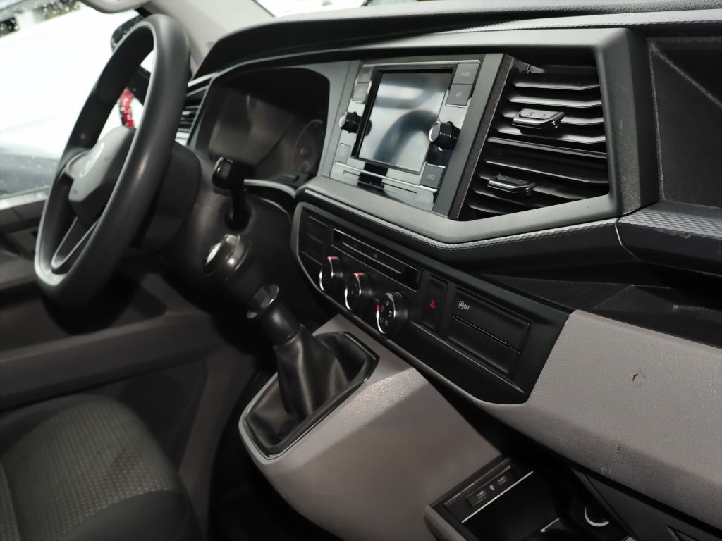 Volkswagen T6 Transporter 2021