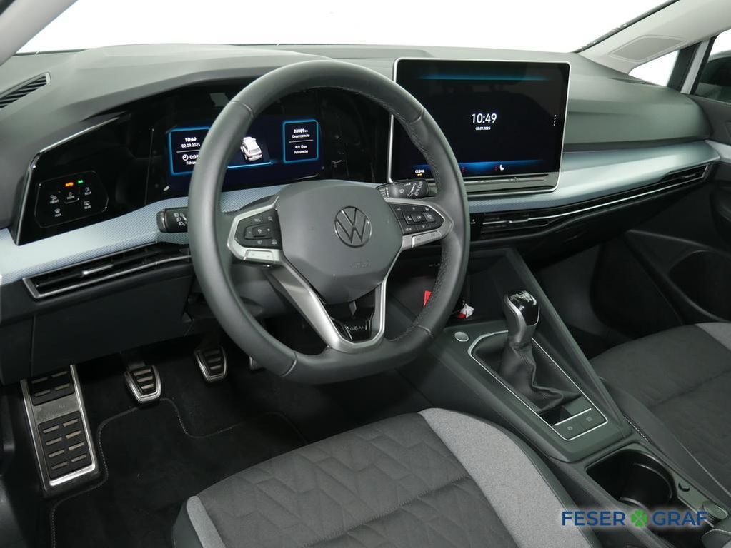 Volkswagen Golf 2024